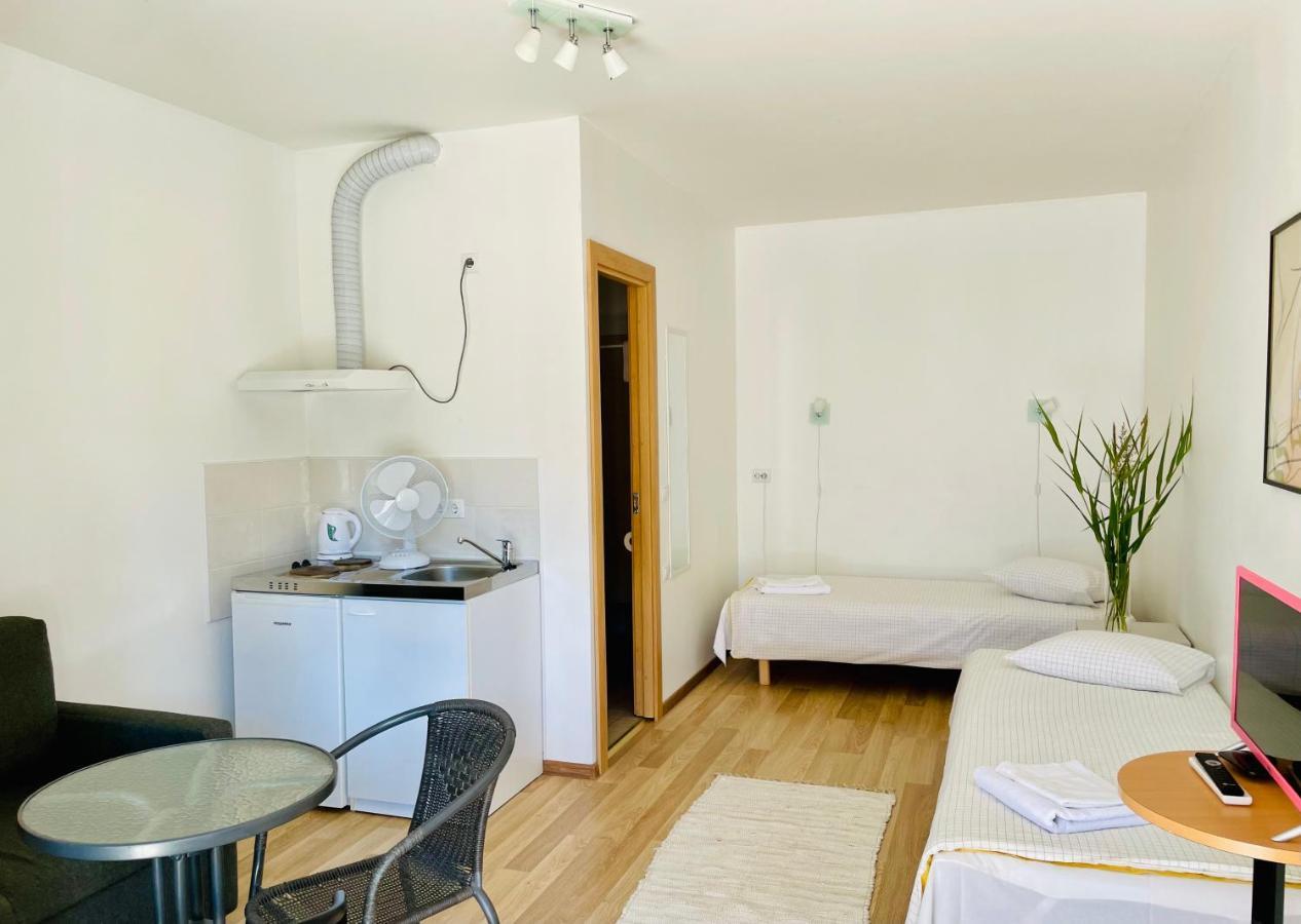 Endla Hostel Ja Apartamendid Haapsalu Extérieur photo